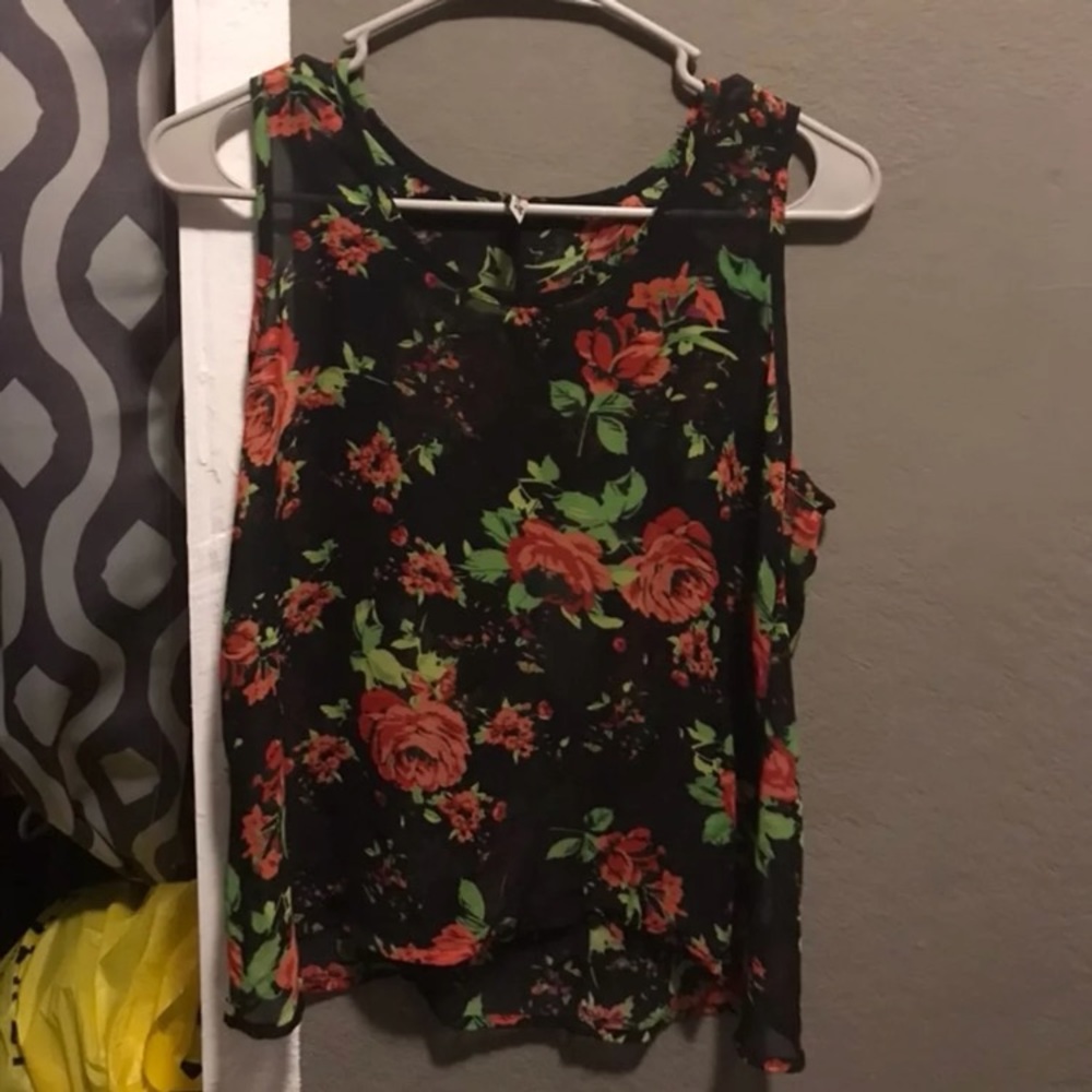 Flowy Top